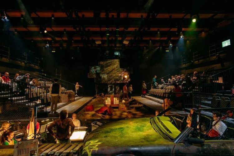 Set of The Angel Esmeralda